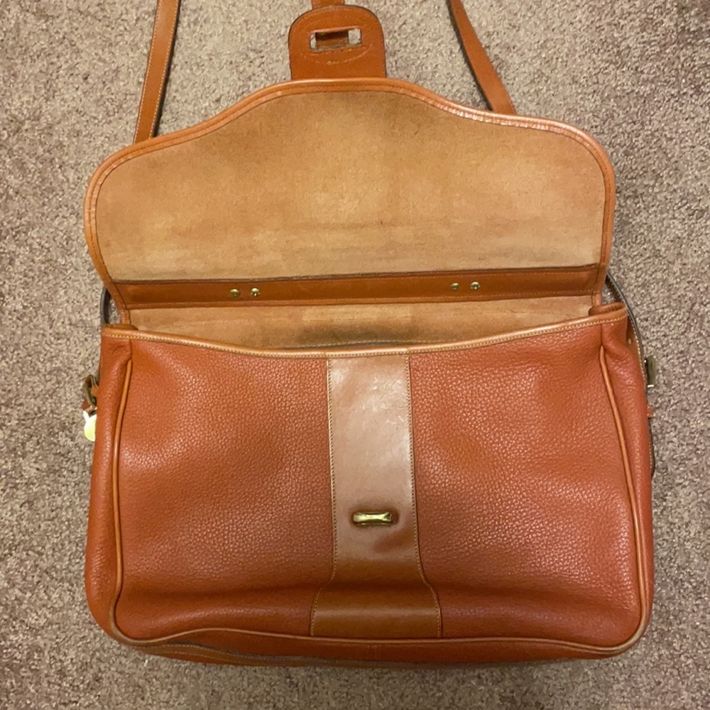 EVC Dooney & Bourke British Tan Briefcase - Picture 4 of 12